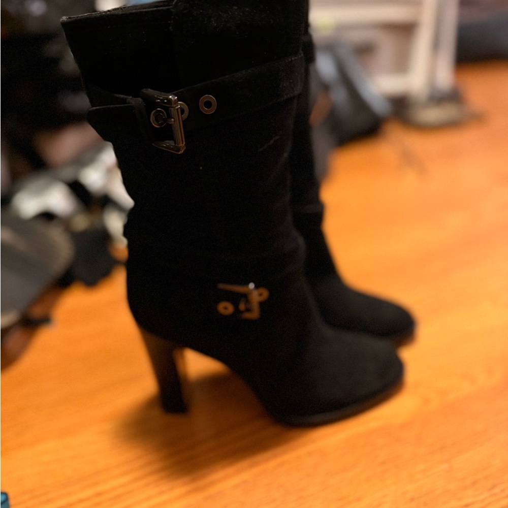 Vero Cuoio Black Ankle Boots with Buckle Detail